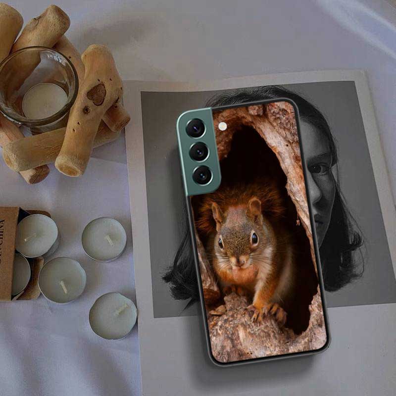 Forest Squirrels Foraging For Food Phone Case For Samsung S25 Edge S24 FE Galaxy S22 Ultra S21 Plus S20 S23 S10 Plus Cover Silic