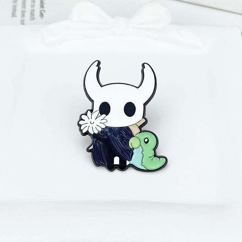 Creative Cartoon Hollow Knight Metal Brooch - Enamel Monster Bug Badge Accessories