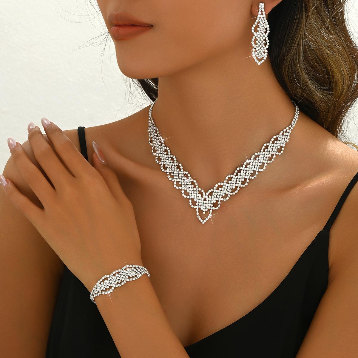 

Ожерелье, серьги, браслет из трех частей, свадебные аксессуары для ужина со стразами