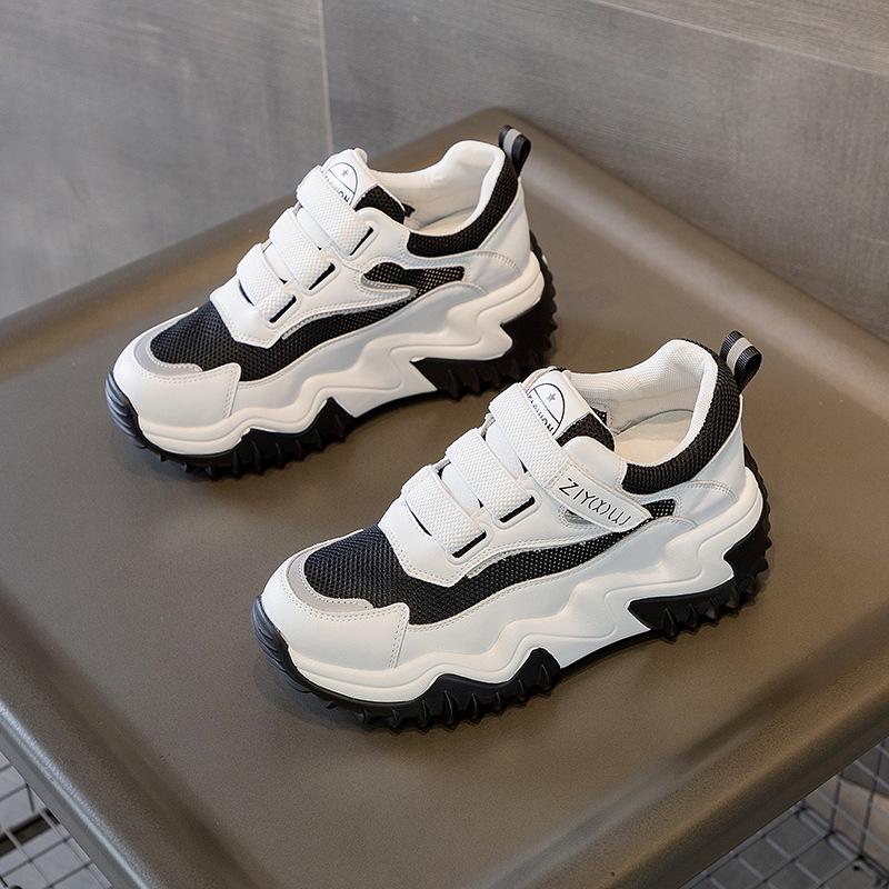2025 Trendy Women's Genuine Leather Platform Sneakers with Thick Sole and Concealed Lift