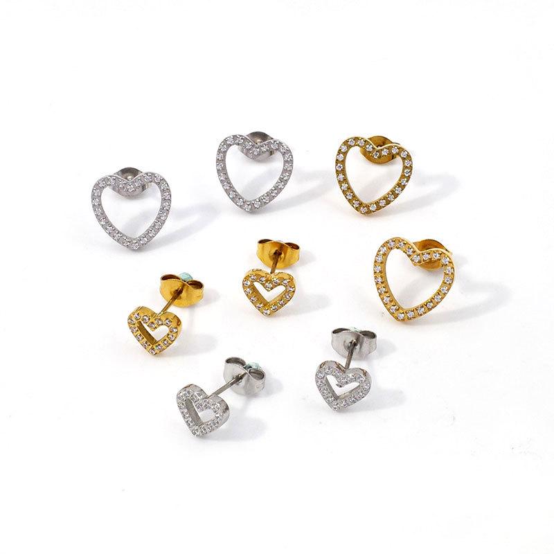 European Diamond-Accented Heart Jewelry Set: Necklace, Bracelet & Earrings in Titanium Steel for Women's Luxurious Style.