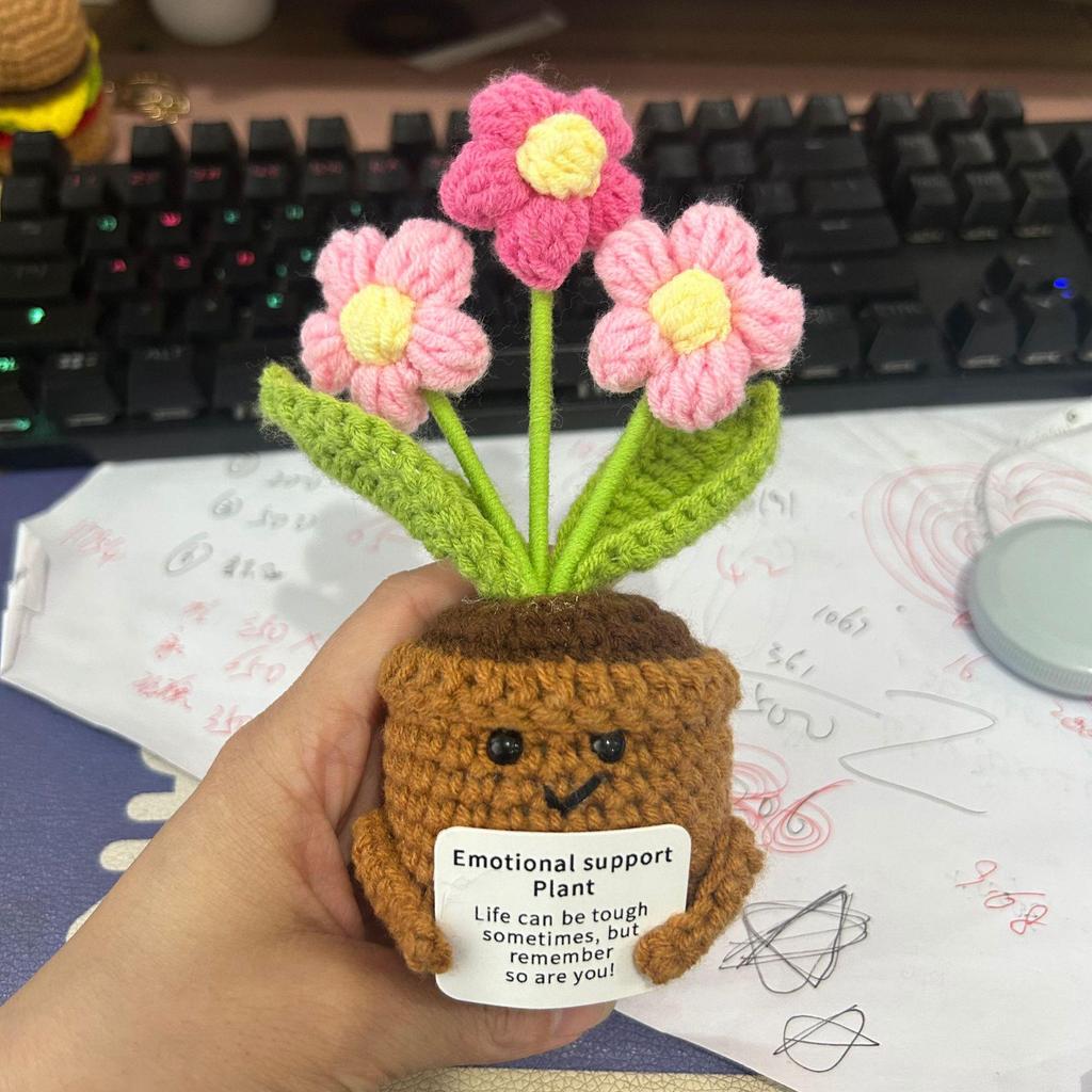 Cross-border Positive Energy Potato Crochet Doll: Humorous Yarn-Knitted Bonsai Ornament and Gift Card