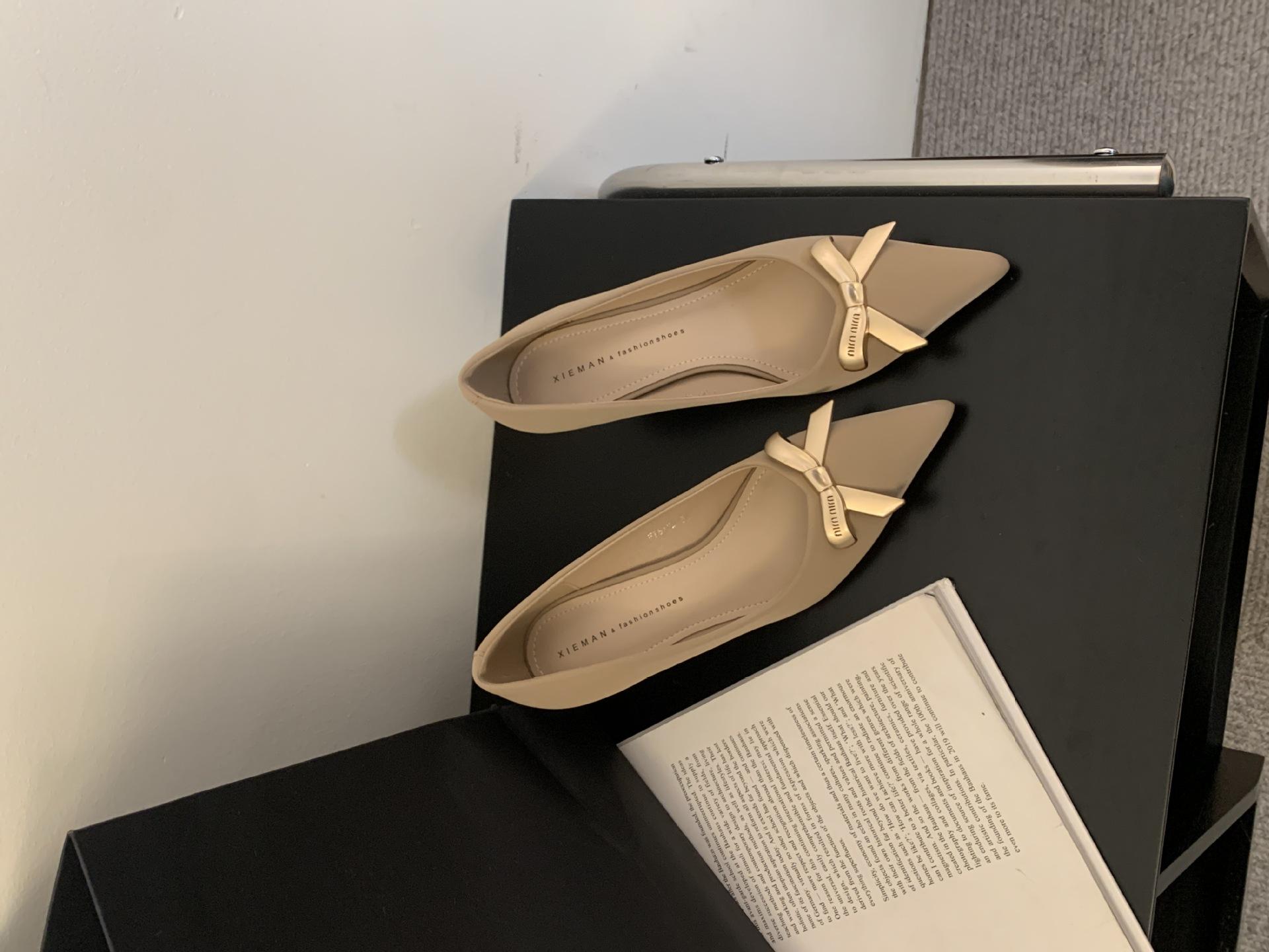 

2025 spring and autumn new French flat shoes single shoes women s shoes versatile Doudou shoes shallow mouth ladyshoes 39 абрикосовый