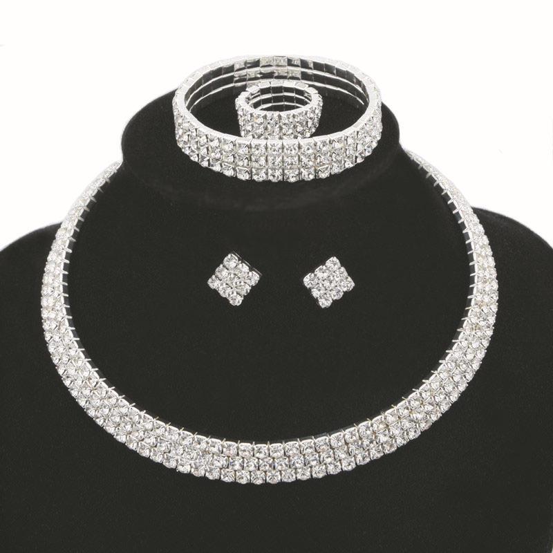 Popular Silver-Plated Crystal Bridal Choker Necklace Set: Perfect for Wedding Photography, Four-Piece Jewelry Collection