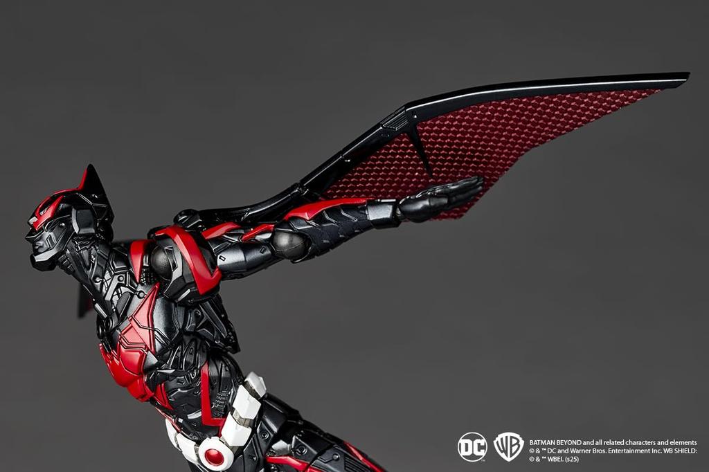 Revoltech Amazing Yamaguchi The Future Batman Beyond Batman