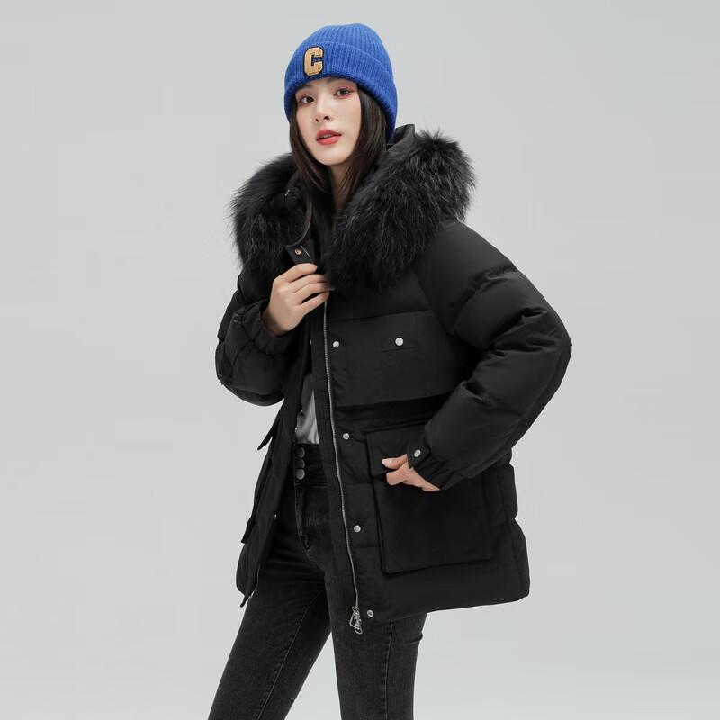 

SNOWFLYING Women s Short Down Jacket with Raccoon Fur Collar M (160)