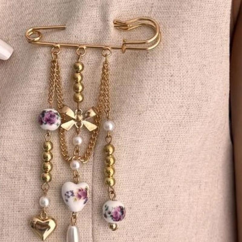 Bow Love Heart Pendant Tassel Metal Chain Pearl Brooch Pin Sweater Collar Clip Brooch Jewelry