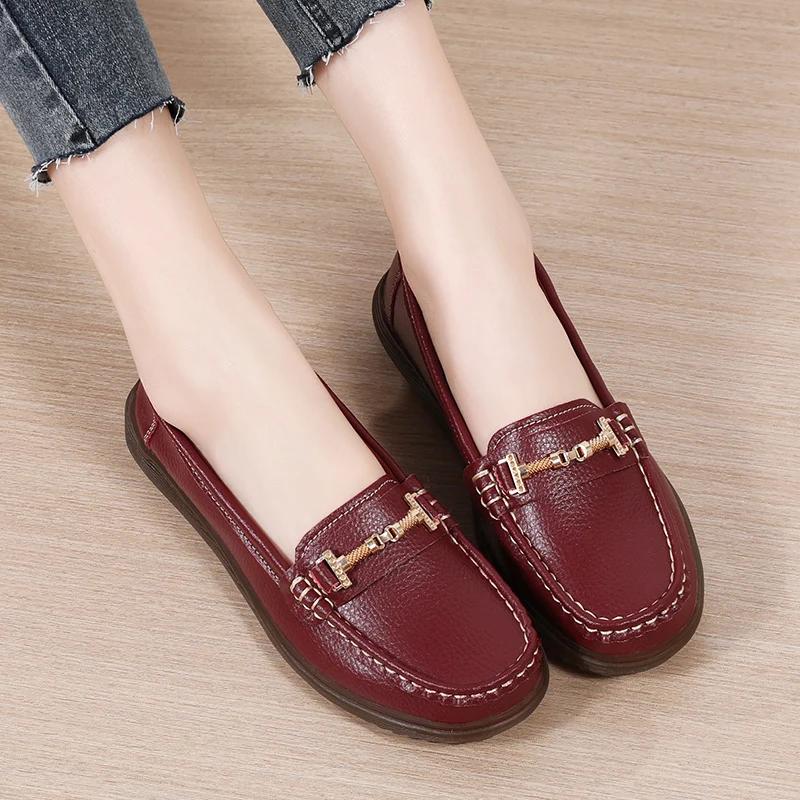Slip-on Loafers Female Boat Shoes  New Spring /autumn Women Flats Genuine Leather Moccasins Woman Casual Shoes Big Size