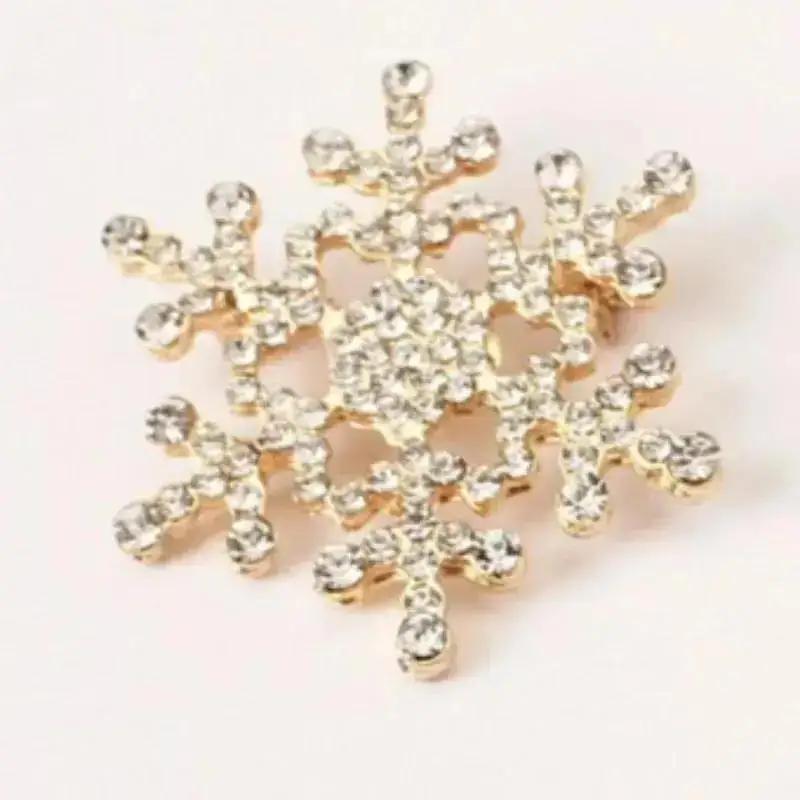 

1 шт. Украшение Очаровательная Вода Бриллиант Бриллиант Рождественская Брошь Снежинка Рождественские Модные Аксессуары Для Женщин золотой