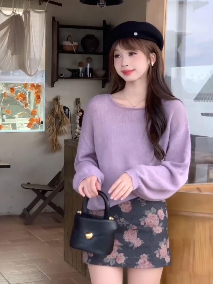 Korean Retro Floral Print A-Line Denim Mini Skirt for Women, High Waist, Slimming, Autumn/Winter Style.