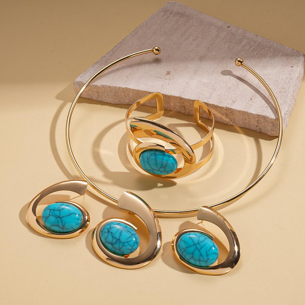 Resin Oval Twist Bracelet Collar Bohemian Fashion Sexy Necklace