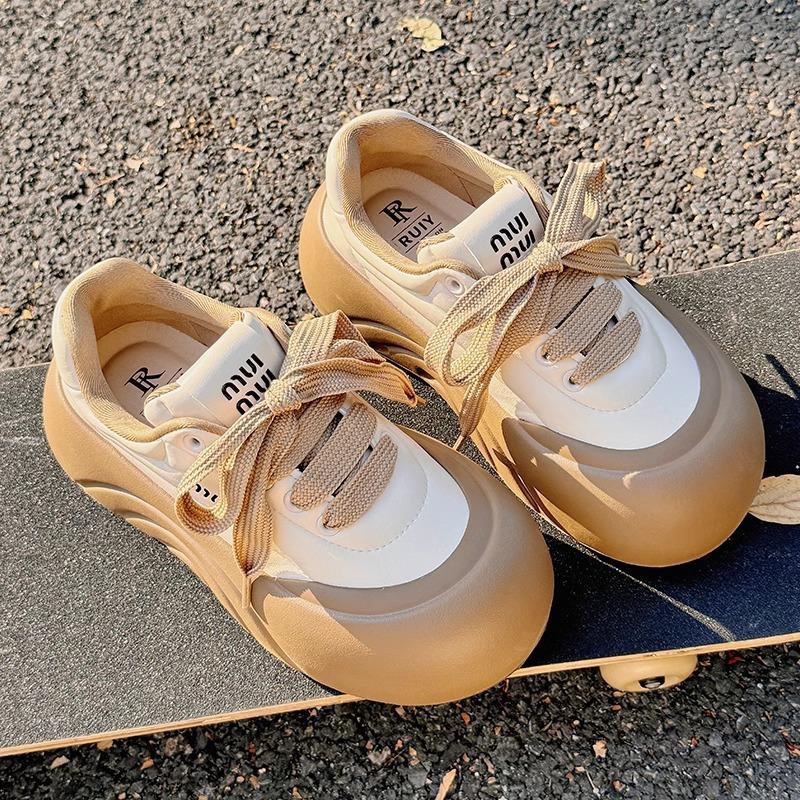 Bread shoes women's new 2025 popular fashion temperament big head shoes versatile thick sole heightening white shoes sports board shoes