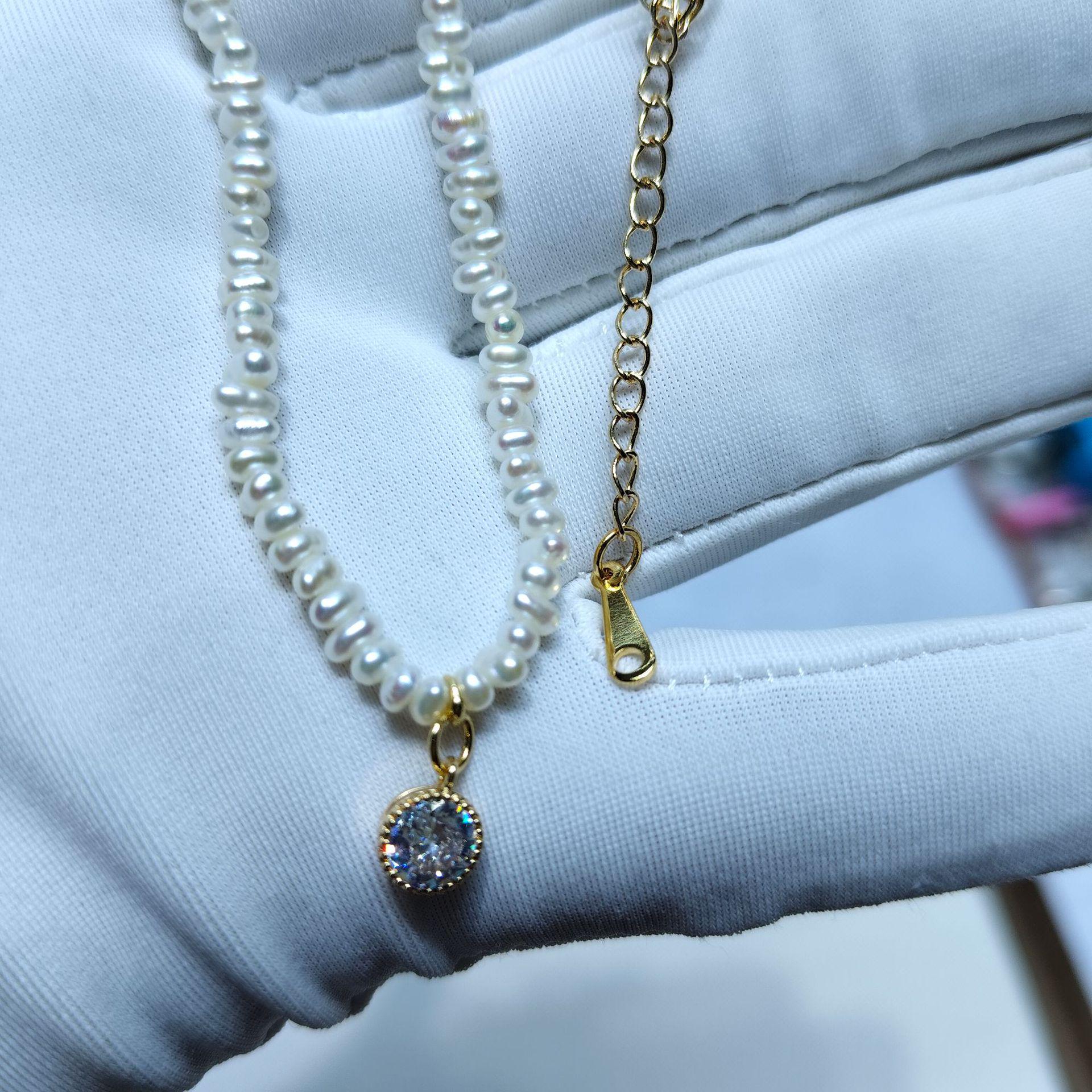 Baroque Freshwater Pearl Necklace with 14k Gold-Plated Diamond Pendant Clavicle Chain Plastic Bag Packaging