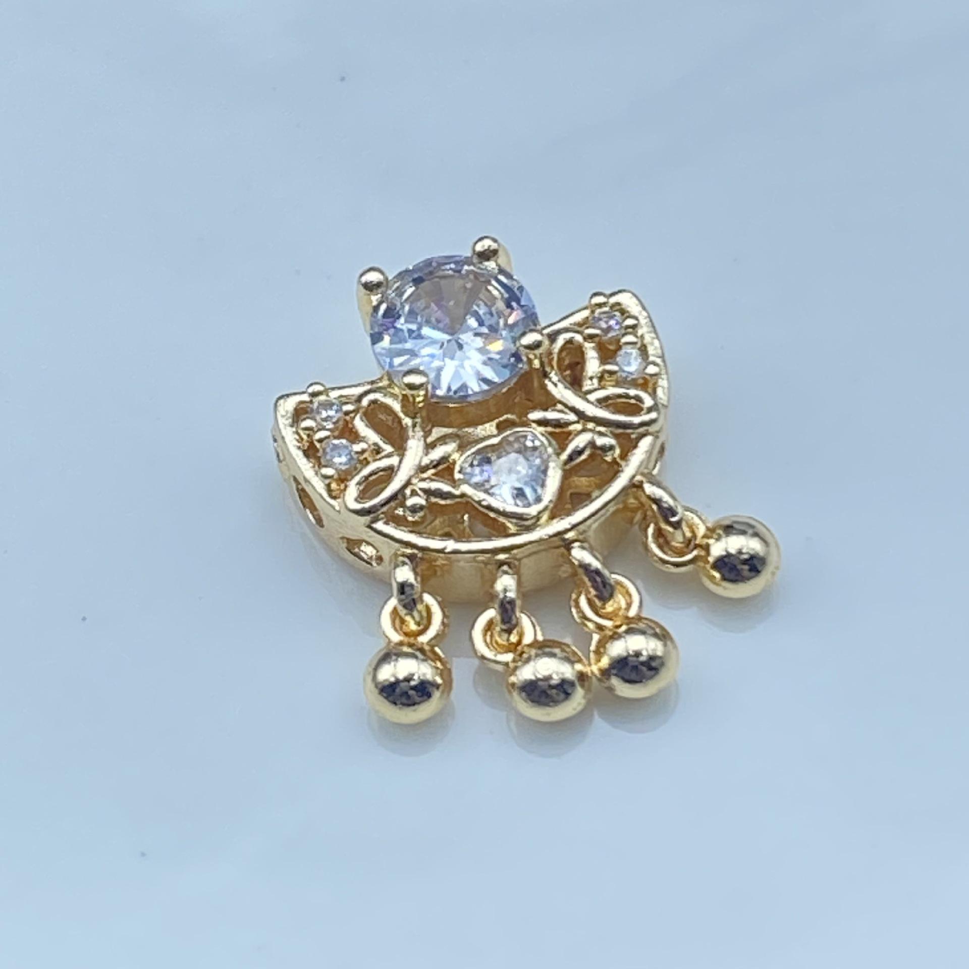 

Ruyi Lock Crystal Bead Spacer: Sweet, Cool, and Color-Preserving Handmade Jewelry Accessory