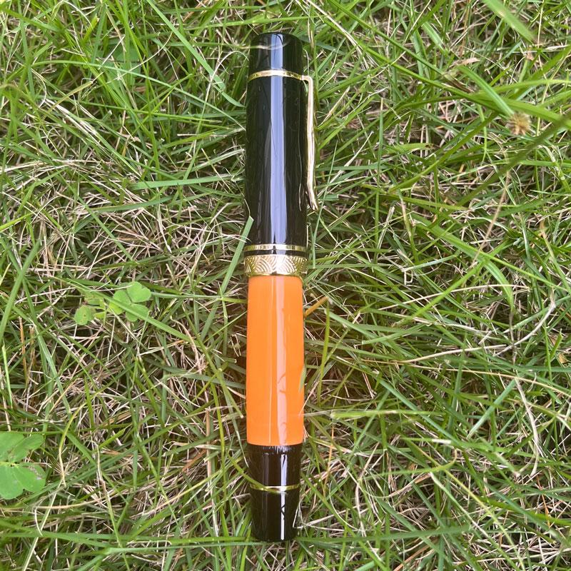 

MAJOHN P139 Large Piston Fountain Pen orange No.6/8 EF/F/M Nib Hard Rubber Tongue All-copper Structure Writing ink Gift Pens M(0.7mm)