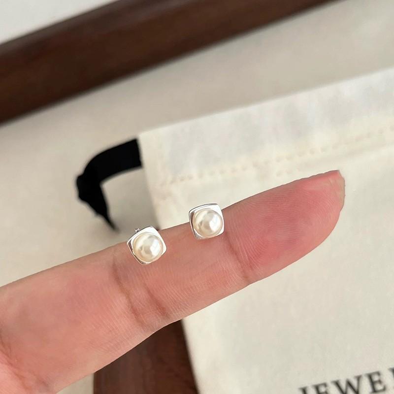 High-end Temperament Silver Earrings for Women