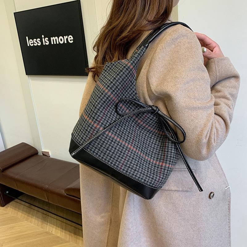 Trend Plaid Casual Contrasting Colors Fashionable Retro Shoulder Bag 2025 Autumn and Winter New High-end Underarm Women's Bag