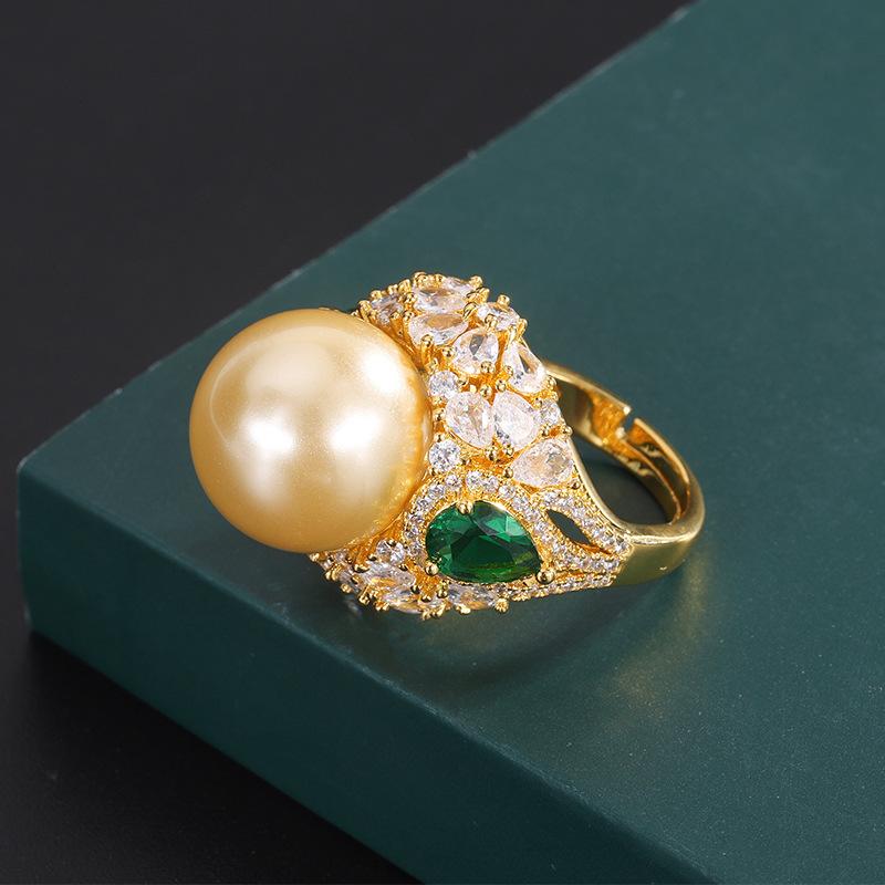 New inlaid gold white bead light gold retro fashion diamond ring 16mm