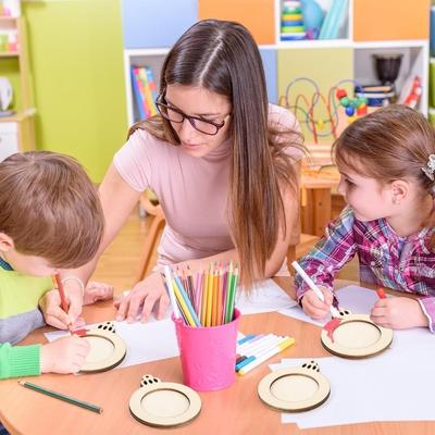 מוצרים לחגיגה ומסיבה – קישוטים לחג המולד