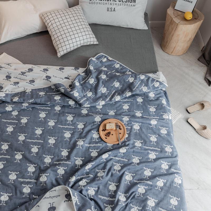 The New Cotton Six-layer Gauze Towel Quilt Is A Single Double Air Conditioning Blanket, A Cotton Sofa Towel, A Four-season Lunch Break Blanket