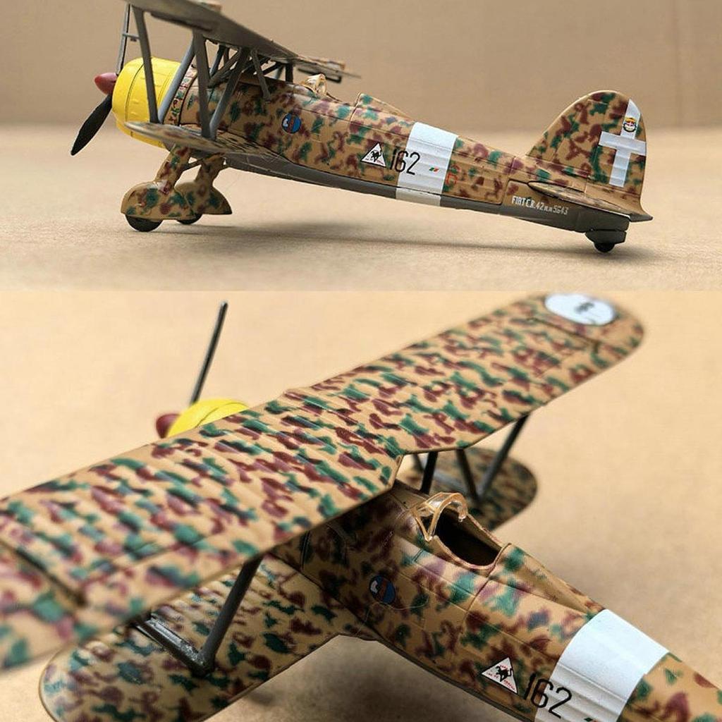 1/72 Scale Fighter Model Alloy Aircraft Educational Tool Realistic Propeller Plane with Stand