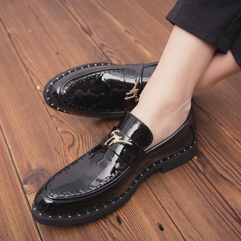 Men's Shiny Patent Leather Slip-On Pointed Toe Casual Shoes