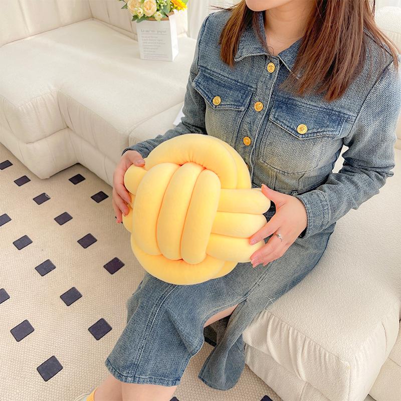 Soft Throw Pillow Hand Knot Cushion Sofa Round Handmade Knotted Ball Car Bedding Stuffed Pillow Bed Living Room Chair Home