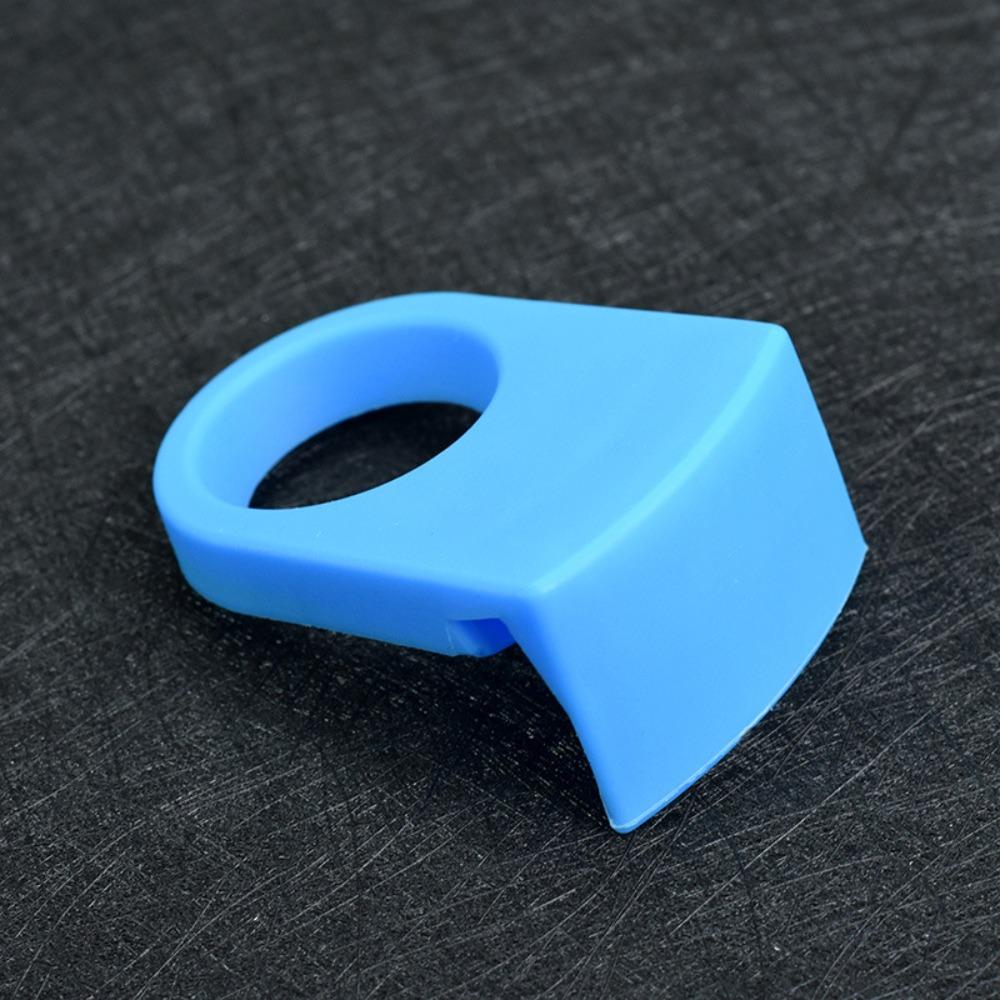 5Pcs Plastic Cocktail Bottle Buckle Thicken Beer Drink Upside Down Clip Beer Bottle Holders Club