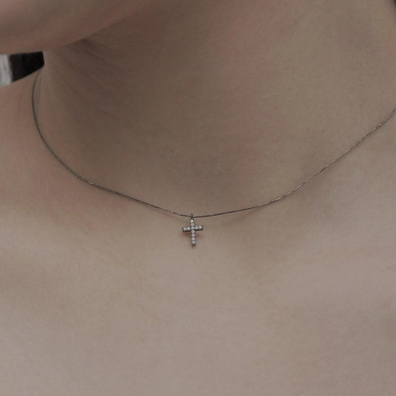 Less is more silver cross necklace
