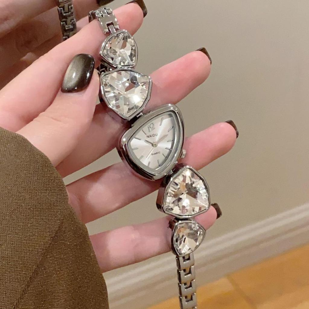 Elegante unregelmäßige Kristall Damen Quarz Uhr - Luxuriöser High-End Armbandstil