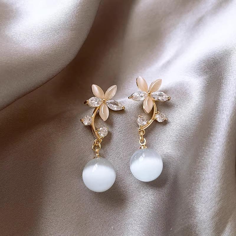 2025 Exquisite Fresh Flower Stud Earrings - Unique, Stunning Design for Women