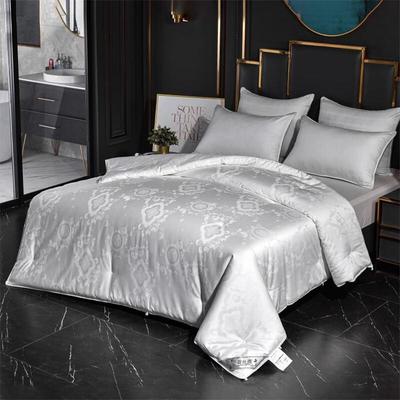 Royal Bedding Summer Jacquard Polyester Fiber Quilt