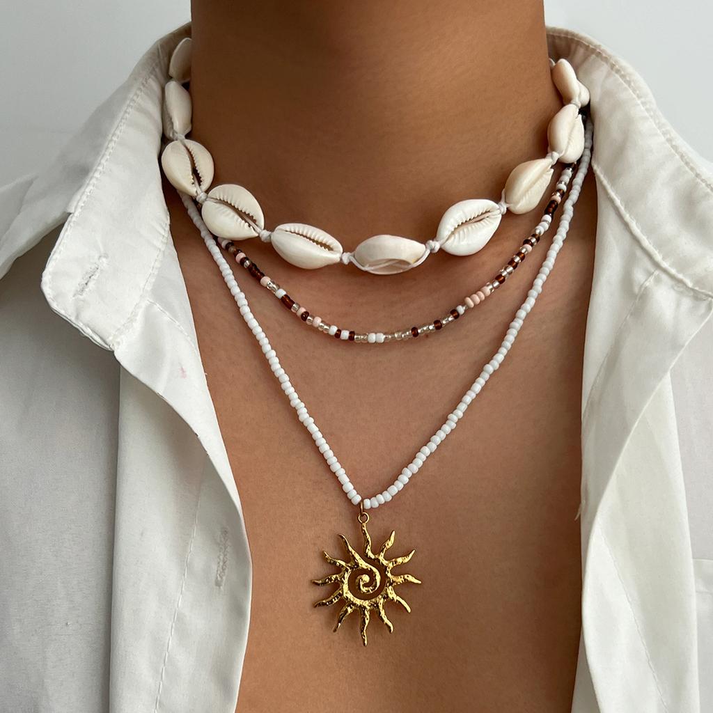 Beach Vacation Style Coconut Shell Beaded Necklace for Men, Light Luxury High-End Sun Pendant Collarbone Chain