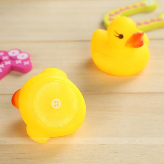 4Pcs Toy Ducks Cute Cartoon Shape Yellow Baby Toy Ducks for Shower