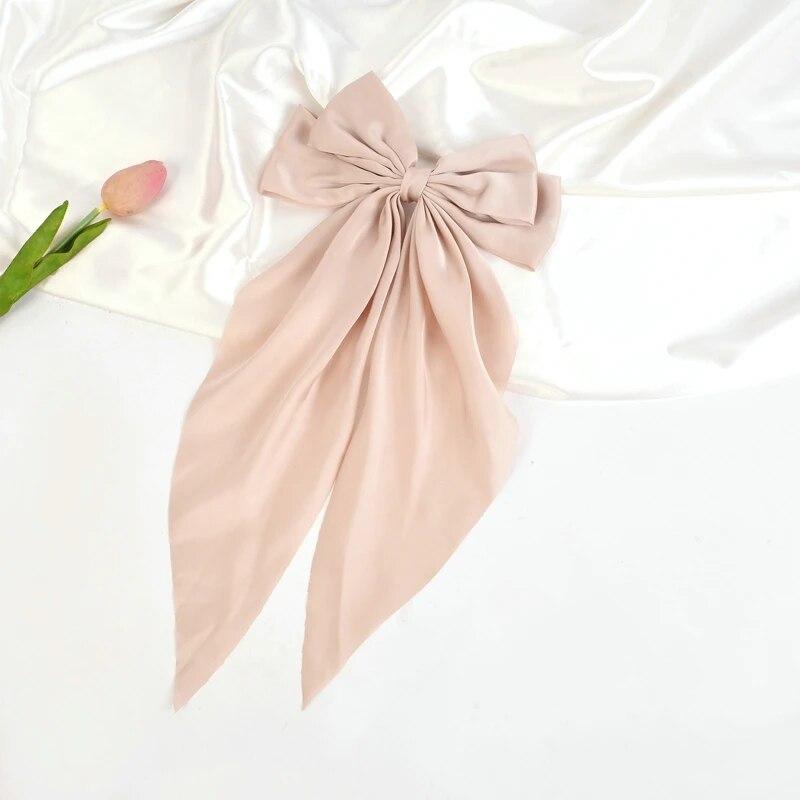

Корейская однотонная атласная заколка для волос, элегантная заколка для волос с бантом и лентой для девочек, модный простой головной убор с зажимами, аксессуары для волос