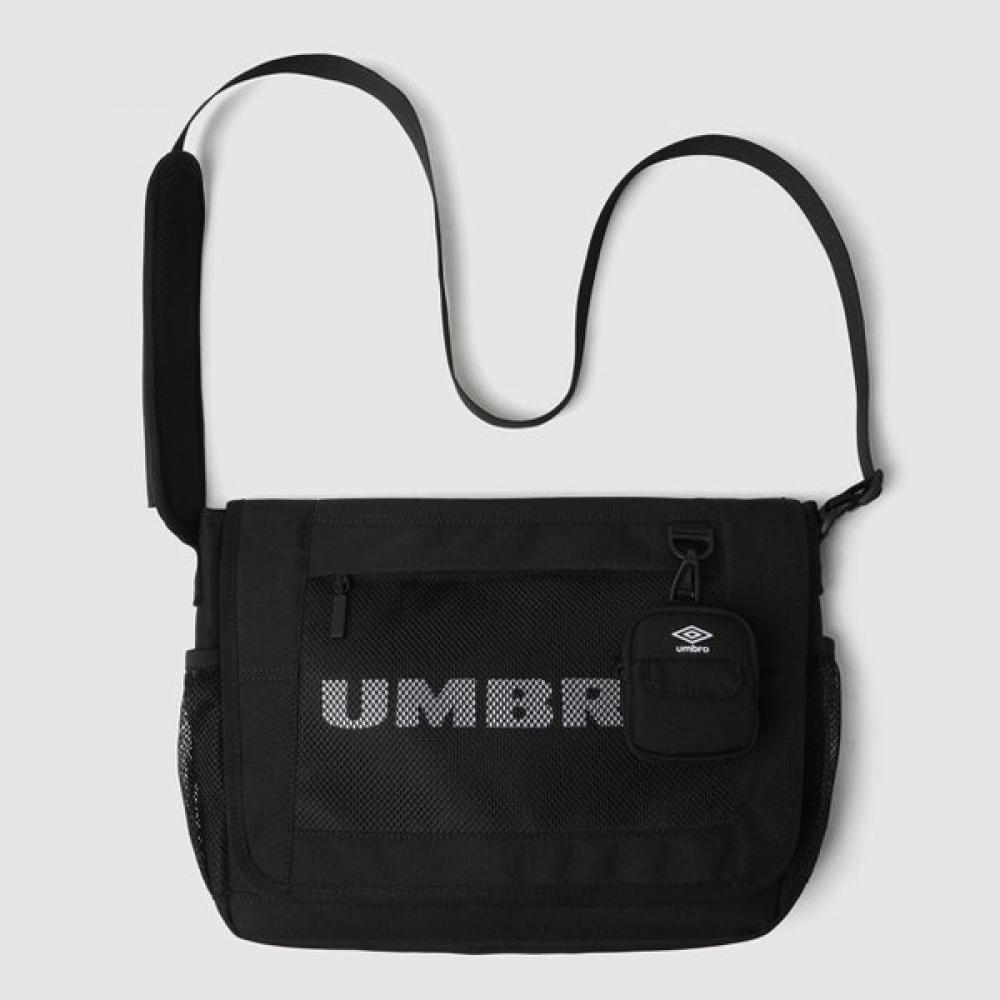 Umbro Feature Mesh Messenger Bag Uq123cbg13