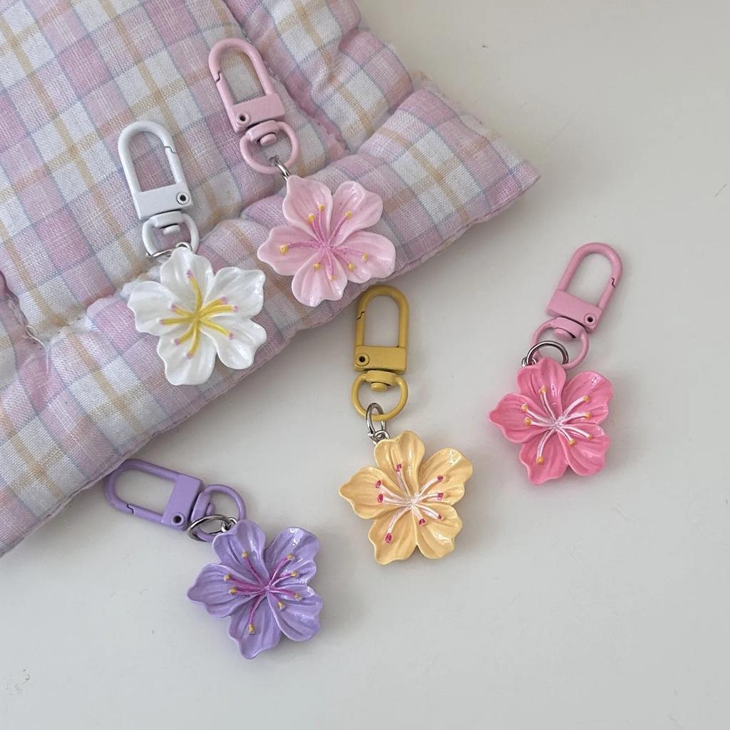 Romantic Sakura Blossom Keychain Girls Sweet Flower Pendant Key Ring Friend Gifts Key Chains Simple Backpack Bag Accessories