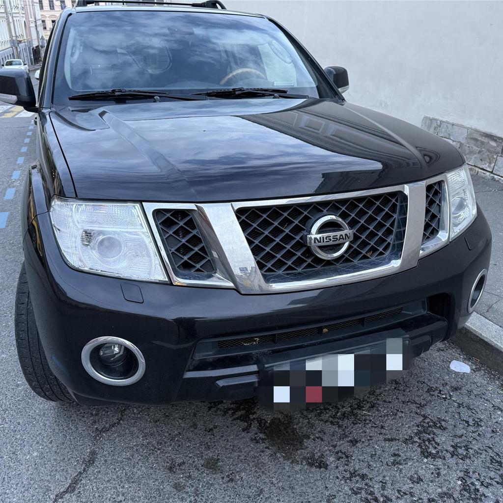 Nissan X-Trail Navara Headlight Cover (Slovenia, 2011-2015)