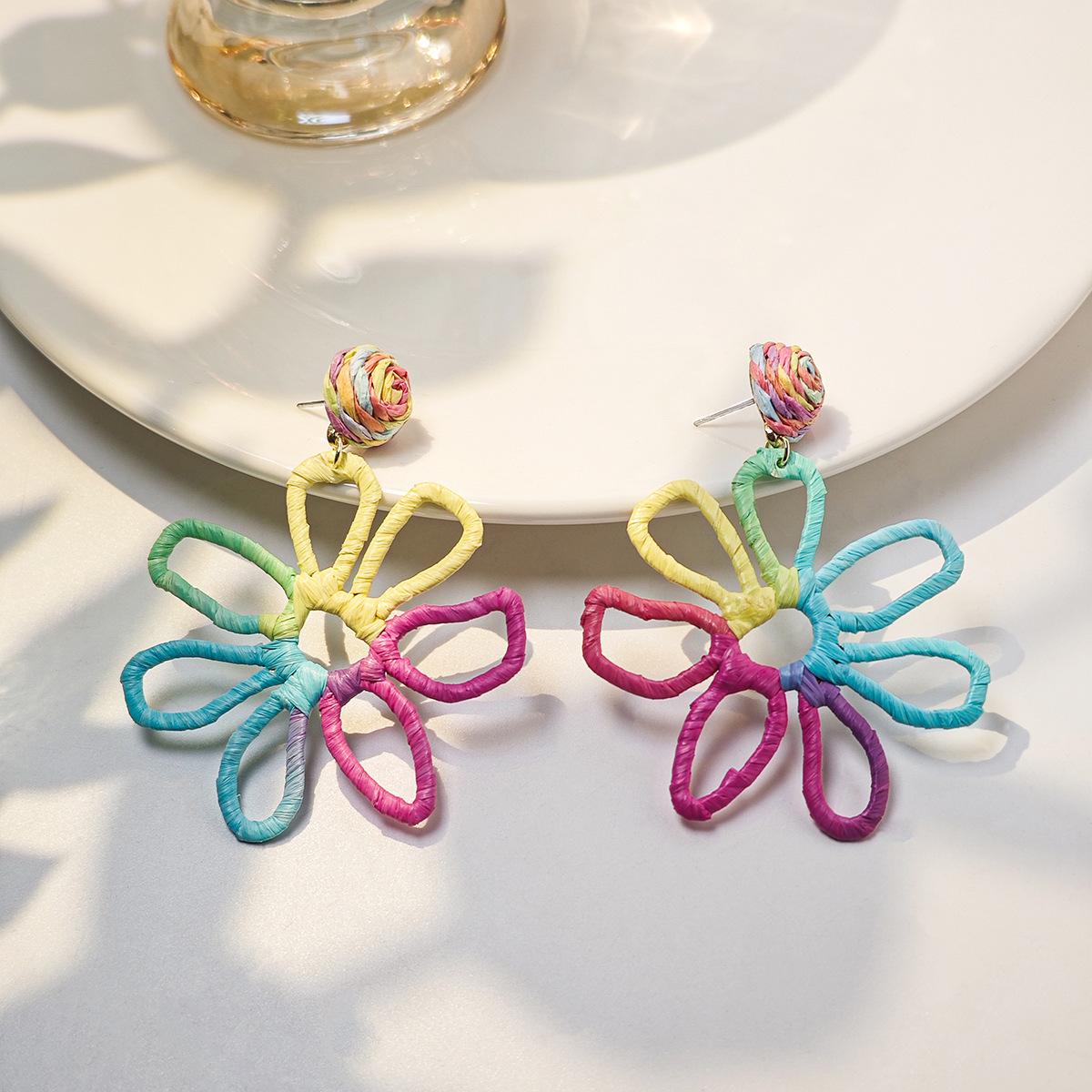 Straw Exaggerated Dopamine Flower Hand-Woven Earrings Holiday Seaside Fresh Fashion Ear Jewelry