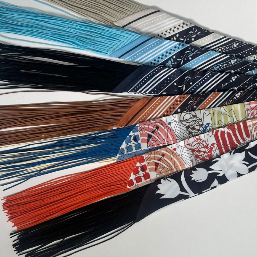 Dámská keprová hedvábná stuha v korejském stylu: Všestranný doplněk ke šále a tašce