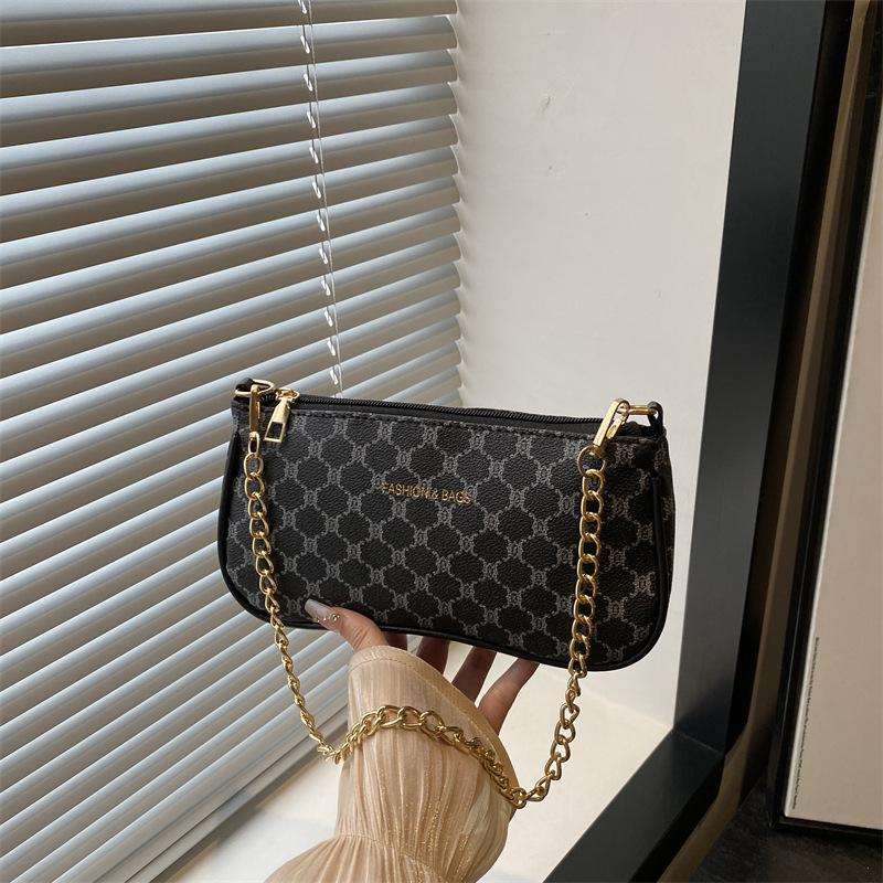 Autumn New Letter Printing Fashion Trend Shoulder Bag Urban Commuter Niche Design Simple Armpit Bag