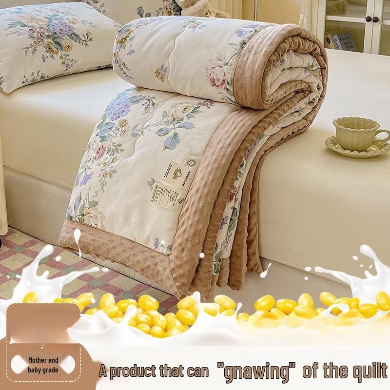 

All-Season Lyocell Soy Fiber Quilt