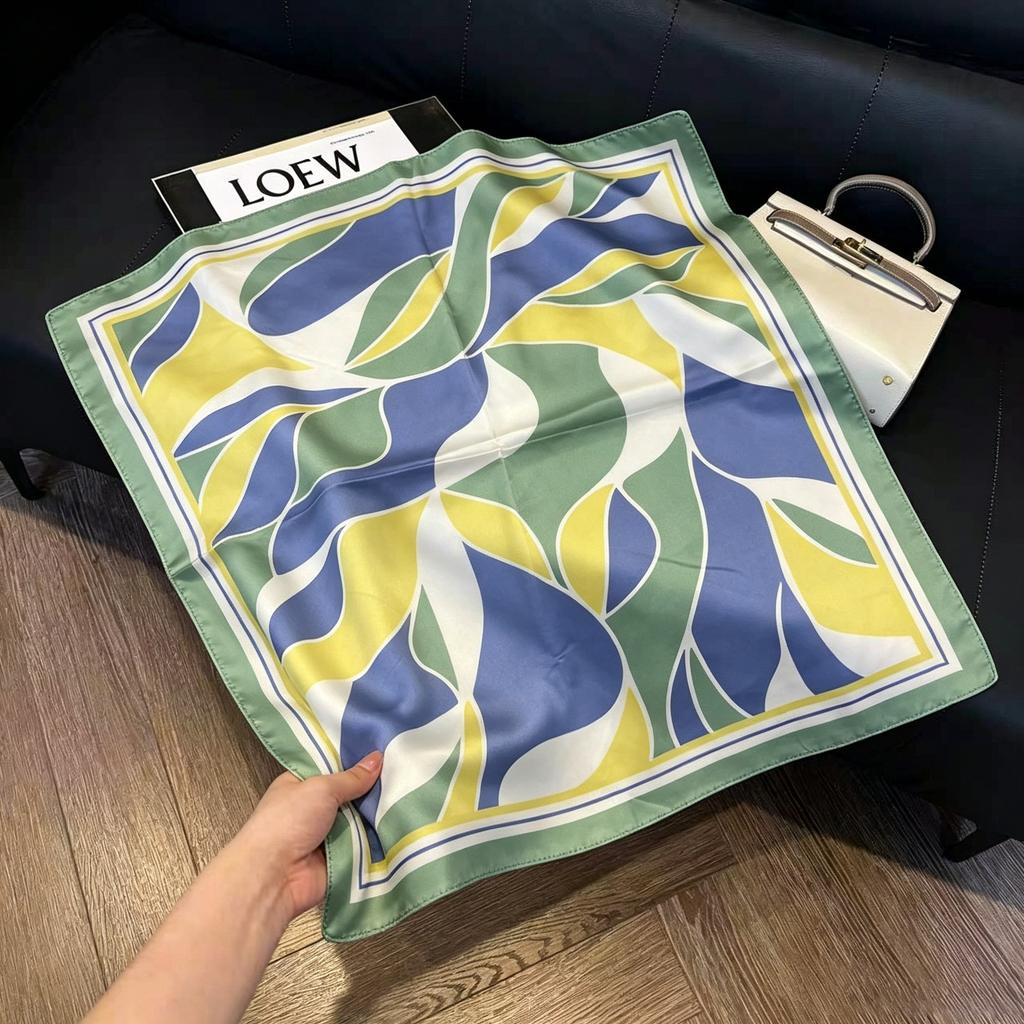 May Kaji Cashew Flower Square Scarf Retro Men's Silk Scarf Buckle British Style Scarf Men's Paisley Pattern Small Scarf Women