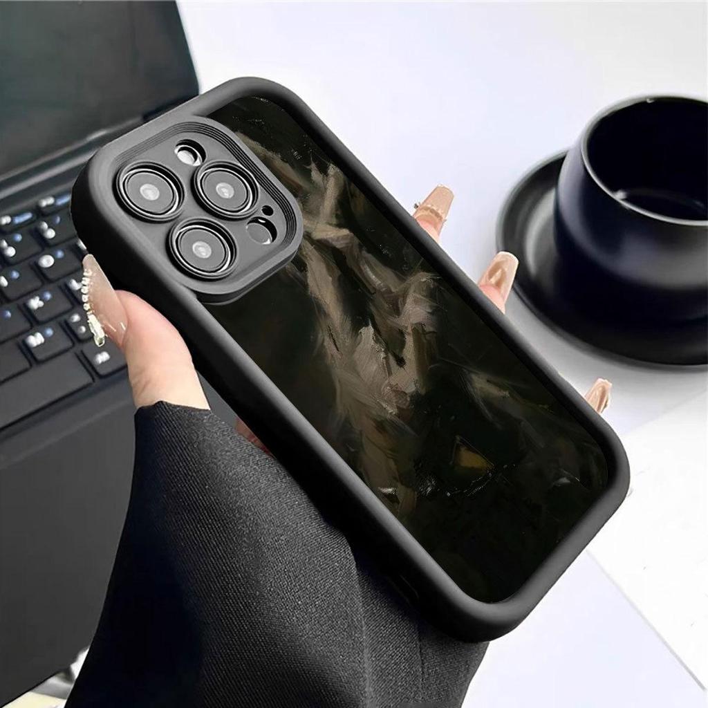 iPhone 15/16/17 Pro Max Black Groove Pattern Protective Case