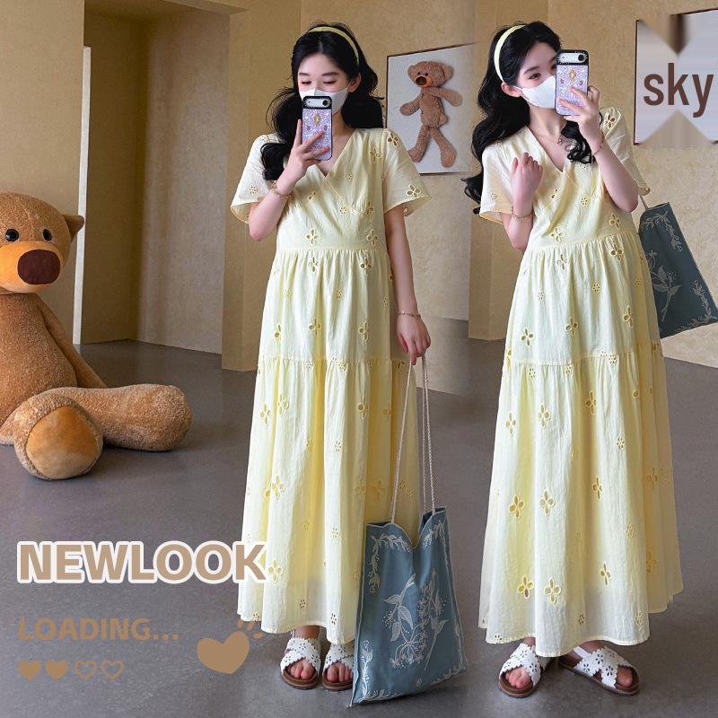 2026 Summer V-Neck Cotton Maternity Dress with Hollow Design - Plus Size M