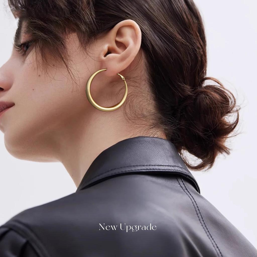 Matte Gold Plain Ring Earrings for Women, Popular New Styles, High-end Hong Kong Style Ear Accessories with Ear Rings