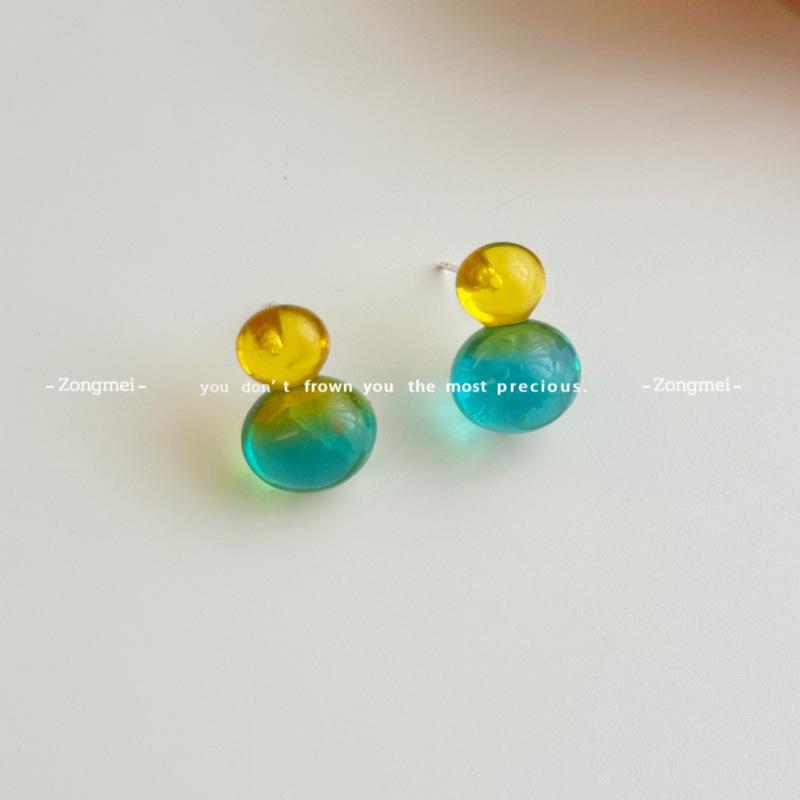 Откройте летний стиль: Корейские прозрачные стеклянные серьги-гвоздики с цветными шариками - Идеально шикарные и элегантные маленькие серьги!