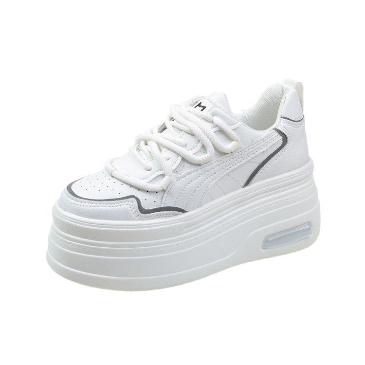 

Leather little white shoes women s autumn 2025 new thick-soled versatile muffin shoes casual small inner height increase women s shoes 34