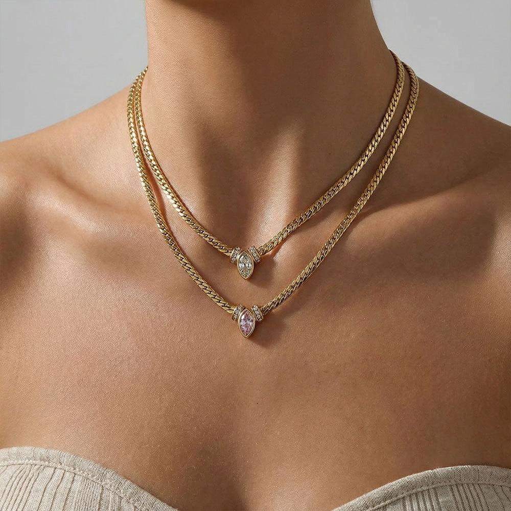 European/American Stainless Steel Diamond-encrusted Eye Necklace High-end Sense Niche Retro Collarbone Chain Titanium Steel Item Jewelry Women