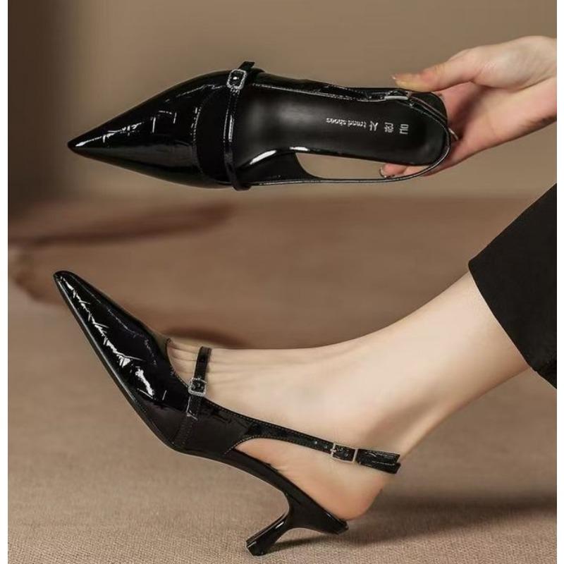 Fashion New Temperament Black Pointed Toe Shallow Mouth Kitten with Fine Heel One-line Buckle Buckle Female Summer High-heeled Sandals
